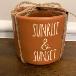 SUNRISE & SUNSET planter